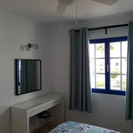 Atalaya 1st Floor Poolside Apartment Puerto del Carmen (Lanzarote)